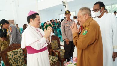 Photo of Bupati Sumbawa Apresiasi Gereja Katolik Menggagas Seminar Moderasi Beragama Orang Muda Lintas Agama